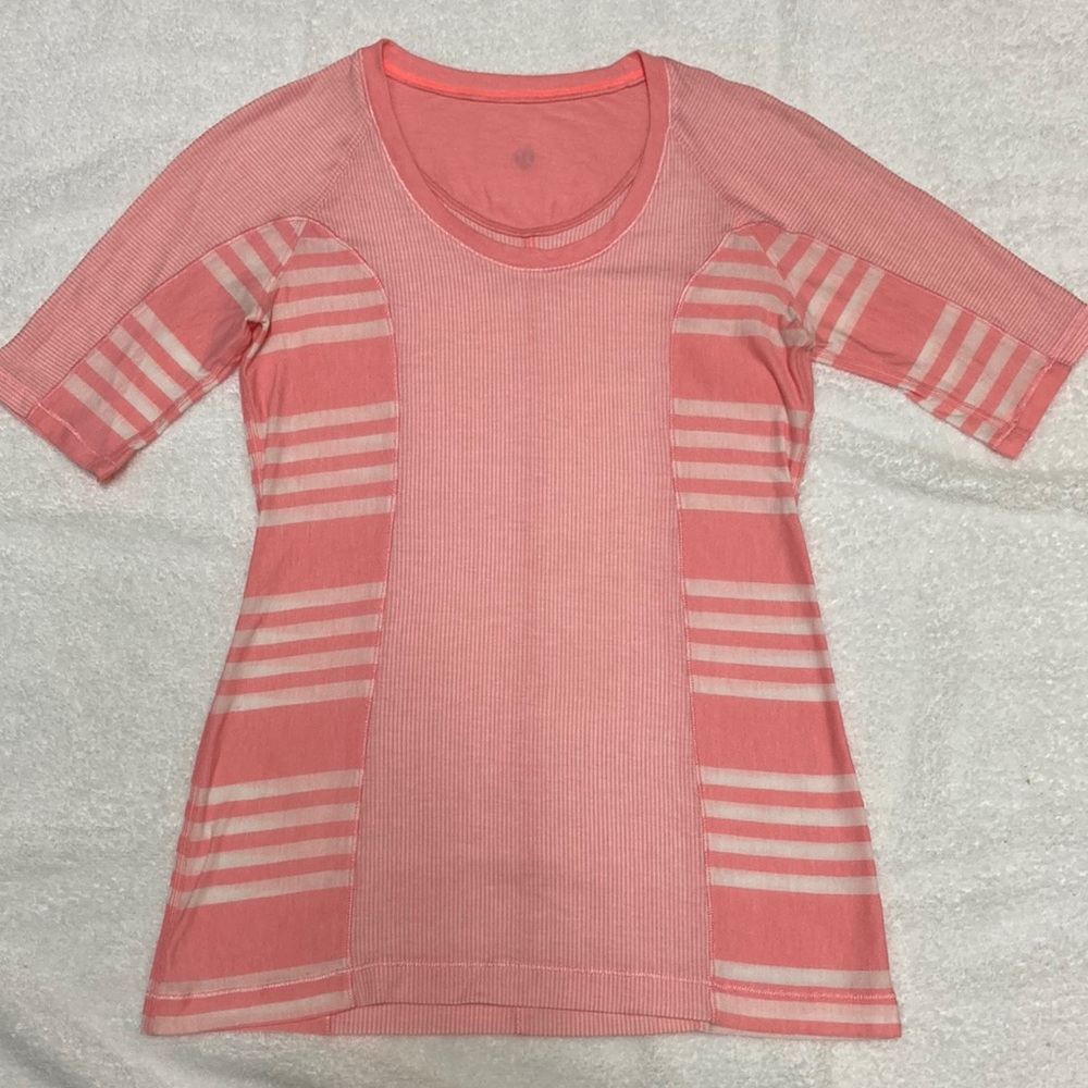 LULULEMON PURI TEE SIZE 4